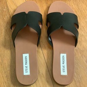 Steve Madden black sandals - size 7.5